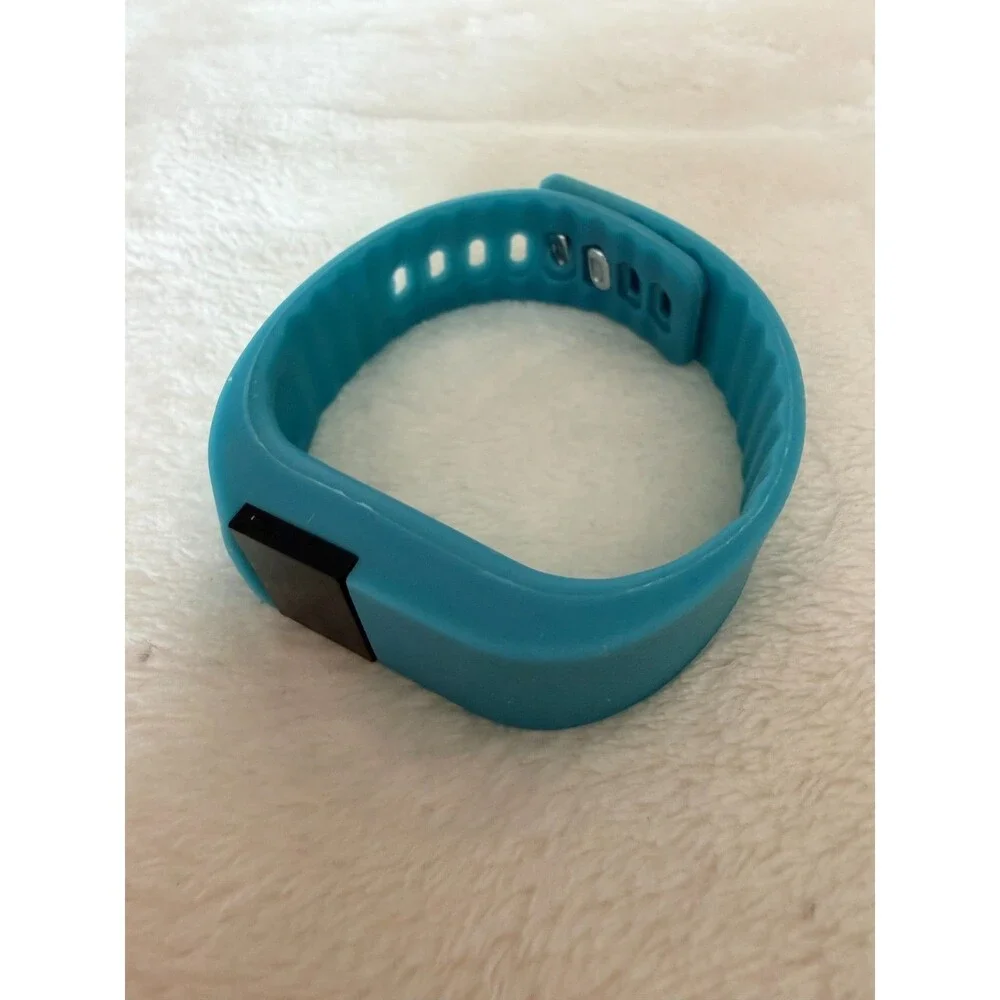 3Plus Lite Blue Fitness Tracker Activity Watch Charger Included
